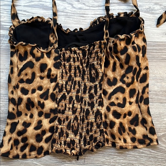 Reformation Leopard Print Women's Top with Tie Straps sizes 4 - Picture 4 of 7